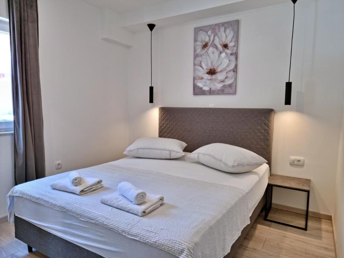 Apartments Zorica Duće Extérieur photo