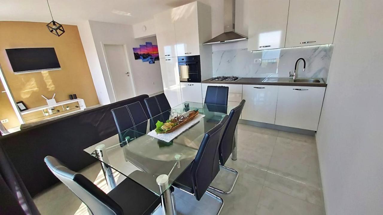 Apartments Zorica Duće Extérieur photo