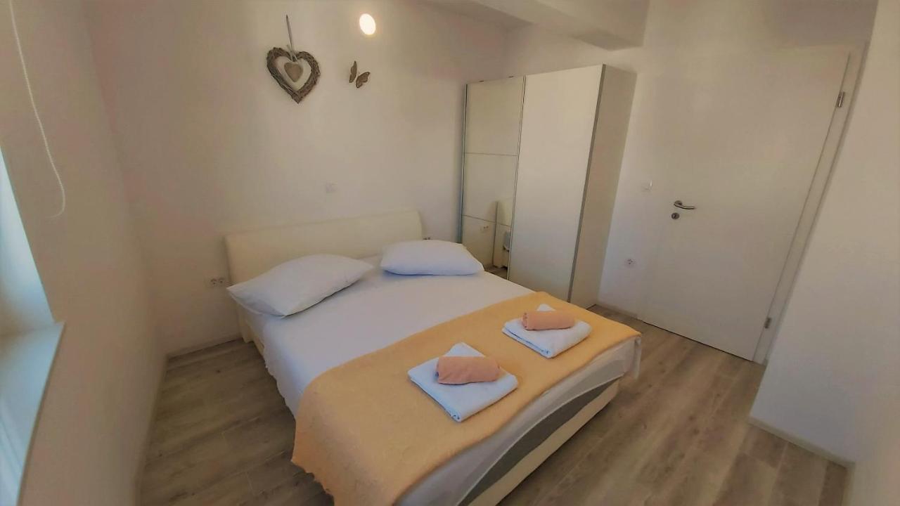 Apartments Zorica Duće Extérieur photo