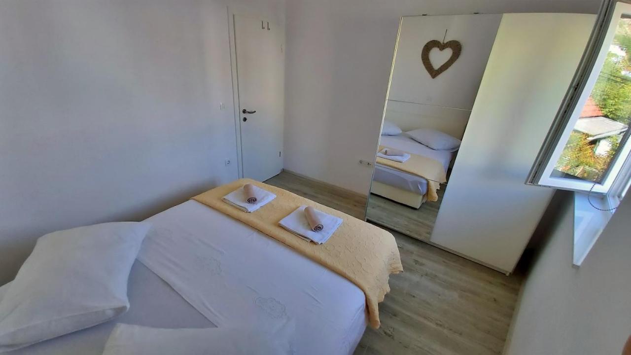 Apartments Zorica Duće Extérieur photo